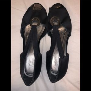 Women’s 13W (wide) Dexflex Comfort stretch